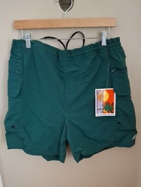 Vintage NWT Alpine Green Cargo Swim Shorts with Pocket Detail_1